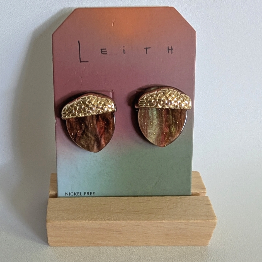 Nordstrom Leith Golden Brown Acorn Stud Earrings 10$
